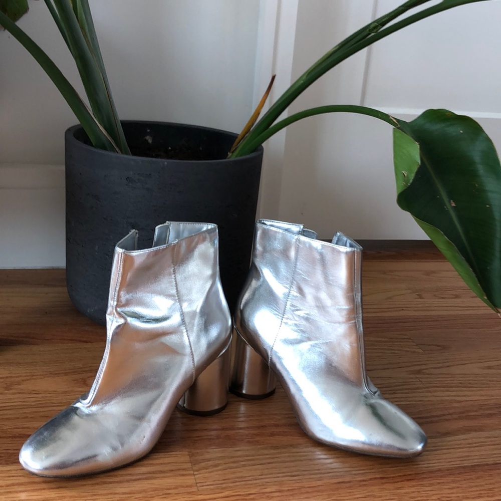 Forever 21 Metallic Silver booties